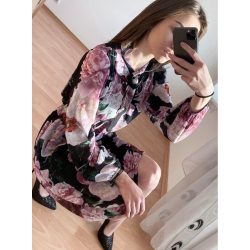 Фина рокля с големи цветя