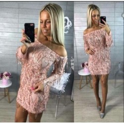 Розова рокля с пайети