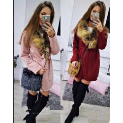 Вълнено палто от еко лисича кожа
