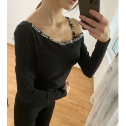 Елегантна дамска блузка