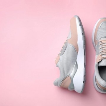 Как да стилизираме дамските обувки New Balance за ежедневието?